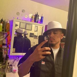 Meet your Posher, Jason